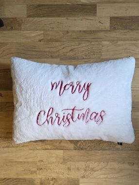 NWT Rodeo Home Merry Christmas Feather Filled Pillow